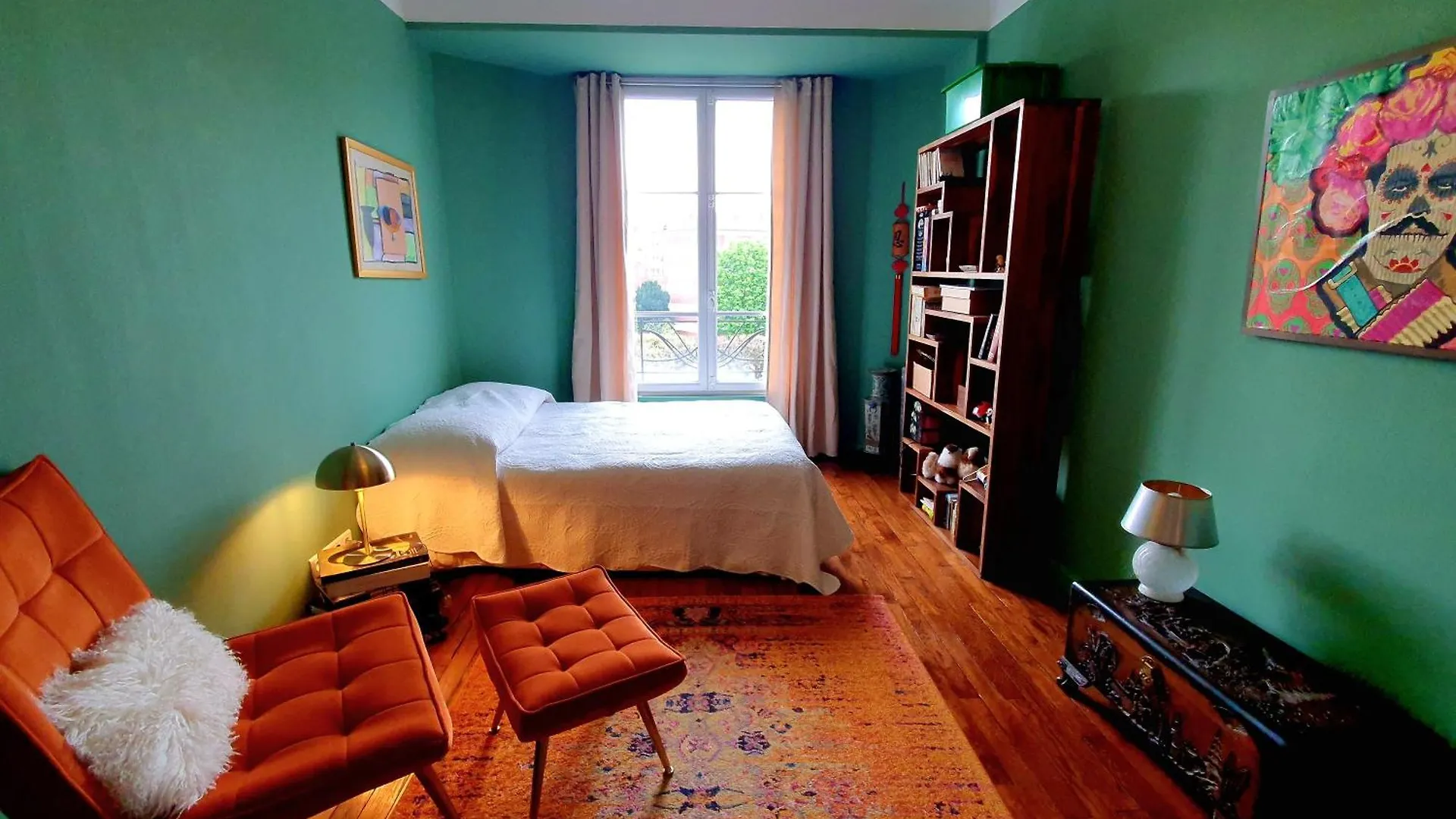 Privee Rive Gauche